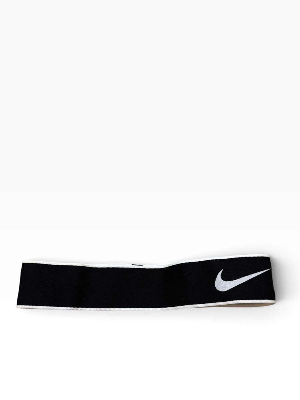 Black and White Ladies Nike Headband